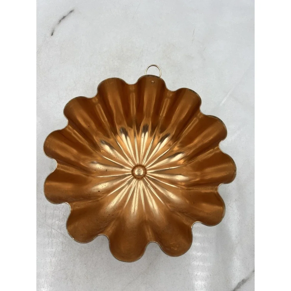 Vintage Copper Fluted Gelatin Cake Mold 3.5 Cup Scalloped Wall Decor 7 inch